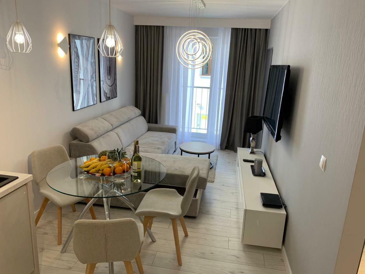 Apartmentsun White Вроцлав Экстерьер фото