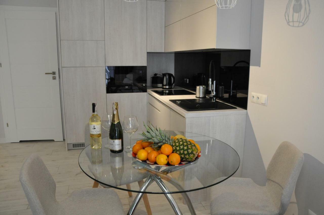 Apartmentsun White Вроцлав Экстерьер фото